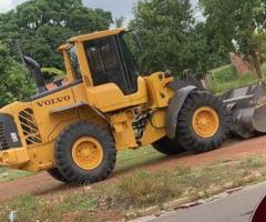 L60F Ano 2021 com 2.600 horas